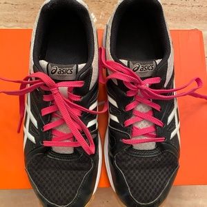 Asics athletic shoes for women size 7, black  leather, gentle used & no defects